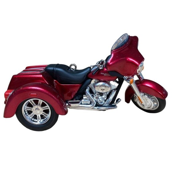 HARLEY-DAVIDSON 2011 STREET GLIDE TRIKE 2013 Hallmark Keepsake Ornament - Picture 1 of 6